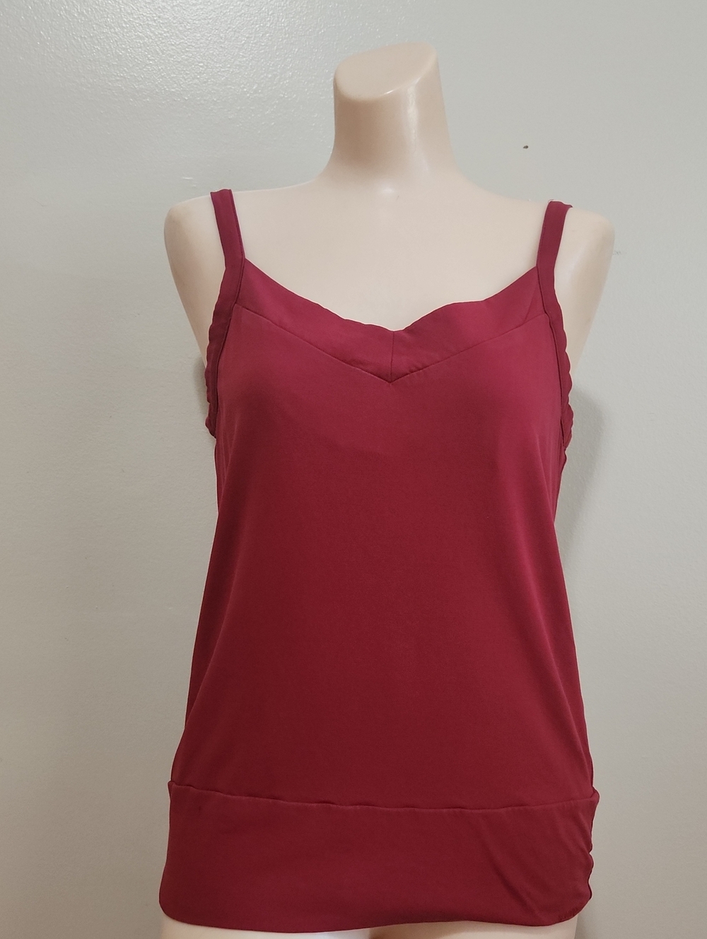 Patagonia Women's Red V-Neck Camisole Top Size L
